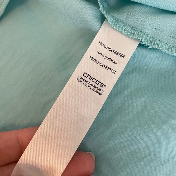 Chico’s teal blue silky flowy blouse 3/4 roll tab sleeve, size 1 - Picture 3 of 6